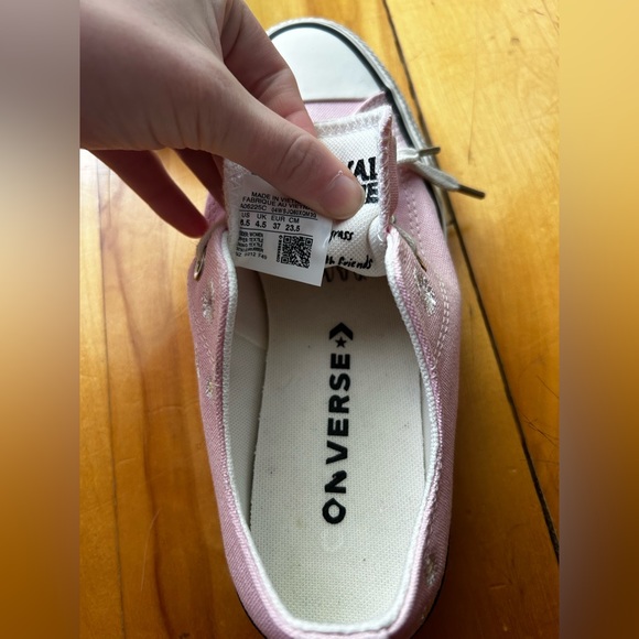 Festival Floral Converse - Picture 2 of 5